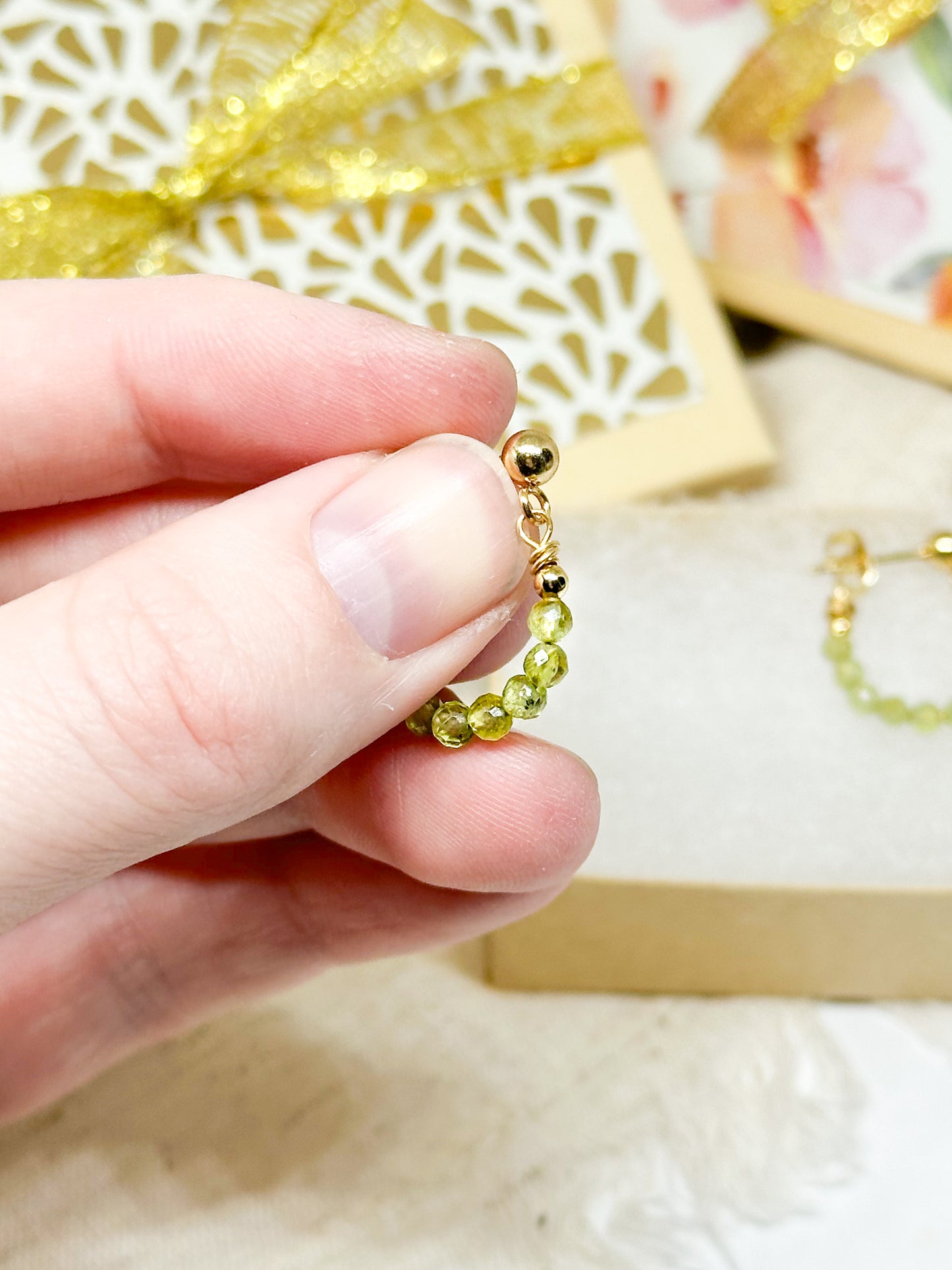 Birthstone hoop earrings August - peridot