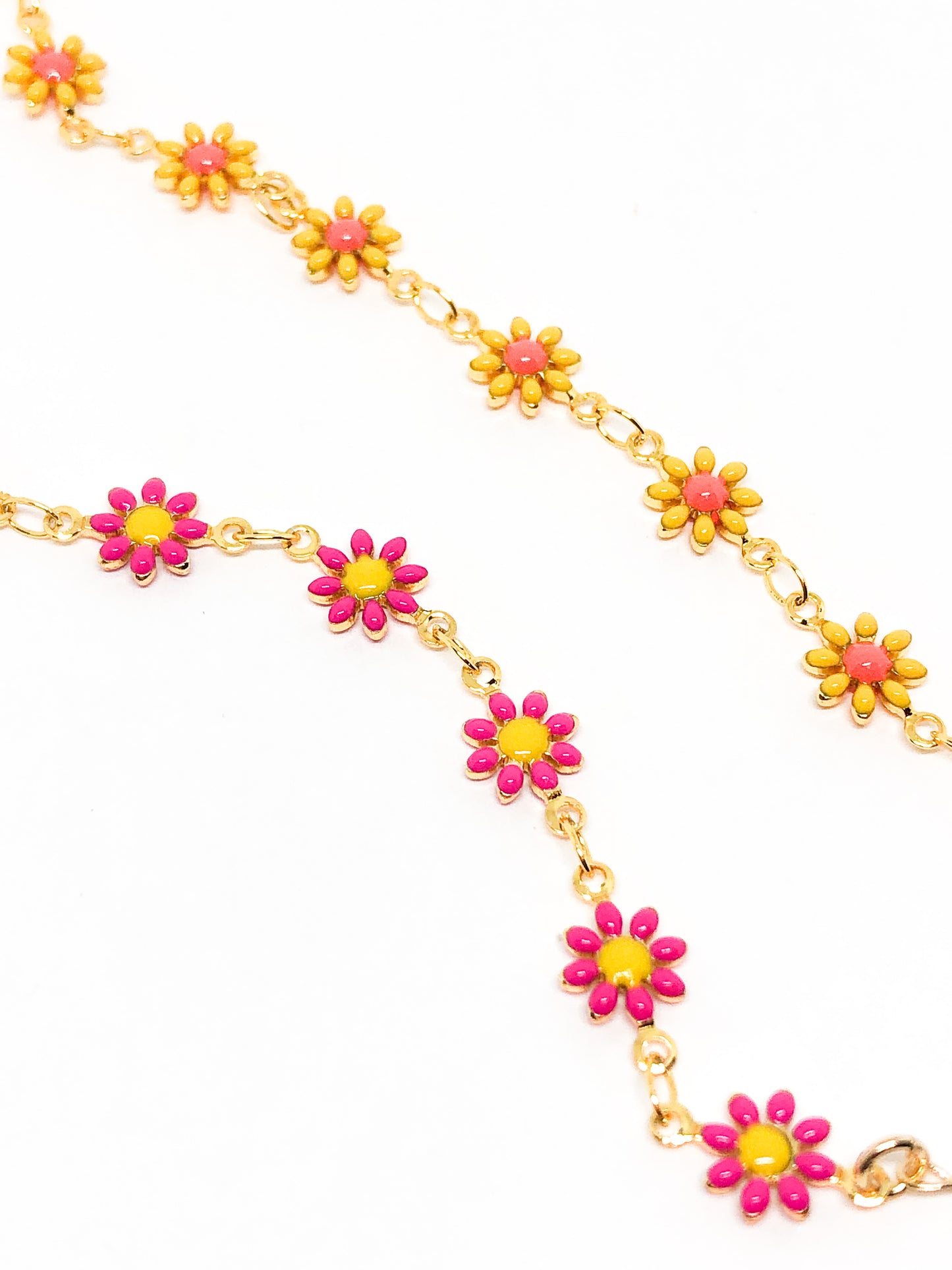 Daisy chain bracelet