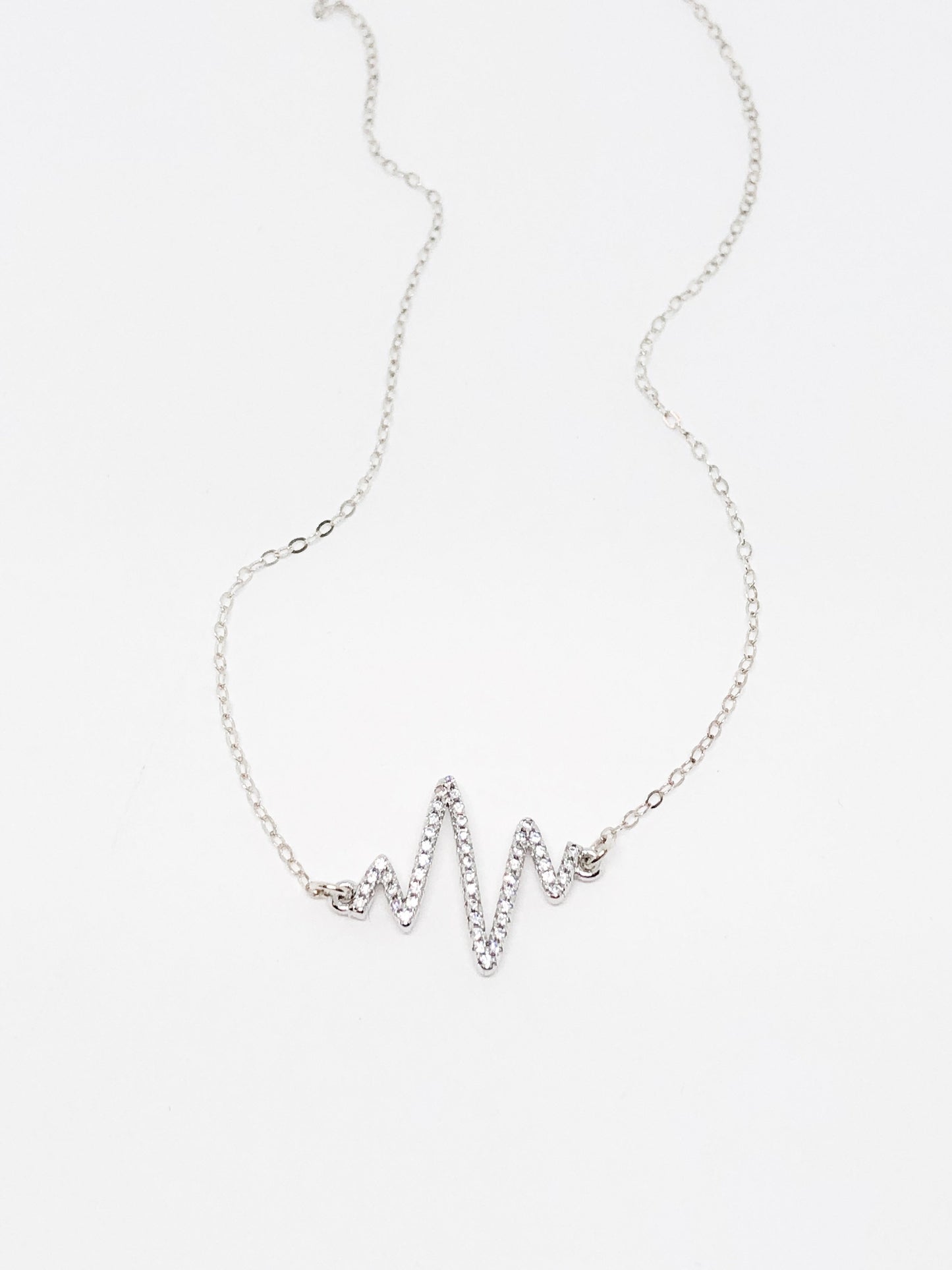 Heartbeat necklace in silver