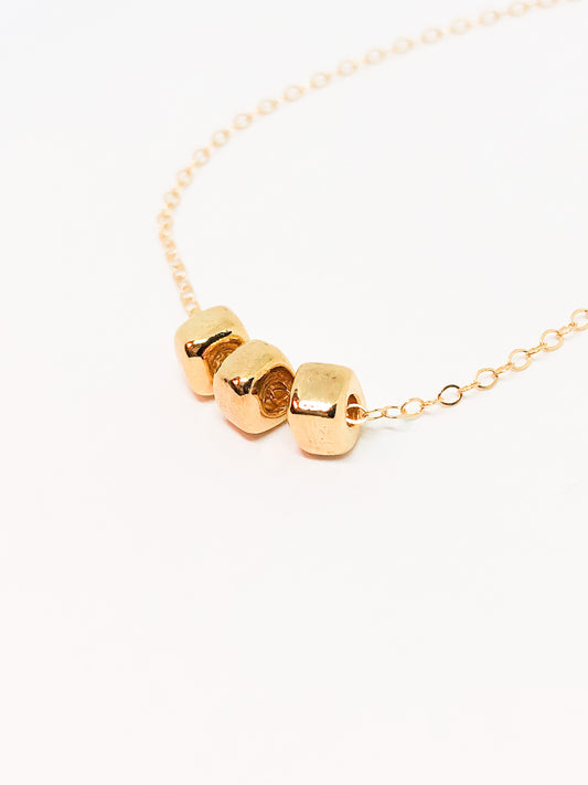 Personalized Mother's Day gift - Dainty gold necklace